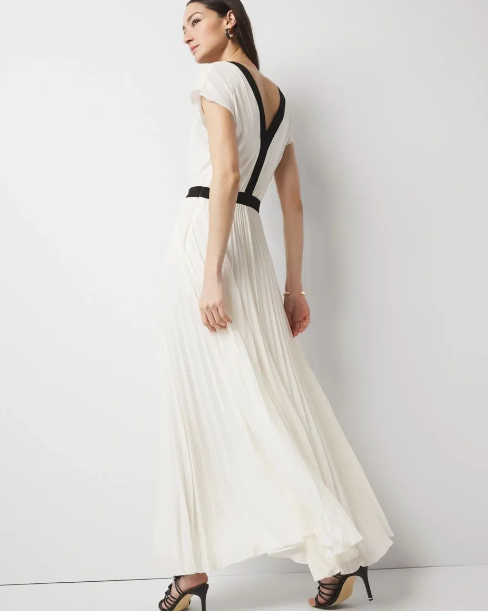 Colorblocked Pleated Maxi Dress*White House Black Market Fashion