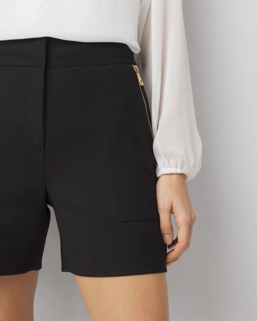 Comfort Stretch Tailored Short*White House Black Market Sale