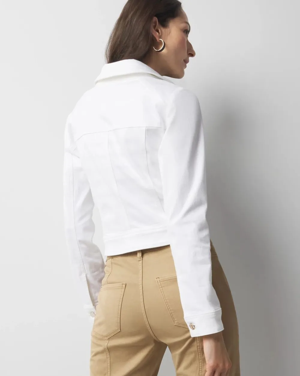 Cropped Denim Jacket*White House Black Market Hot