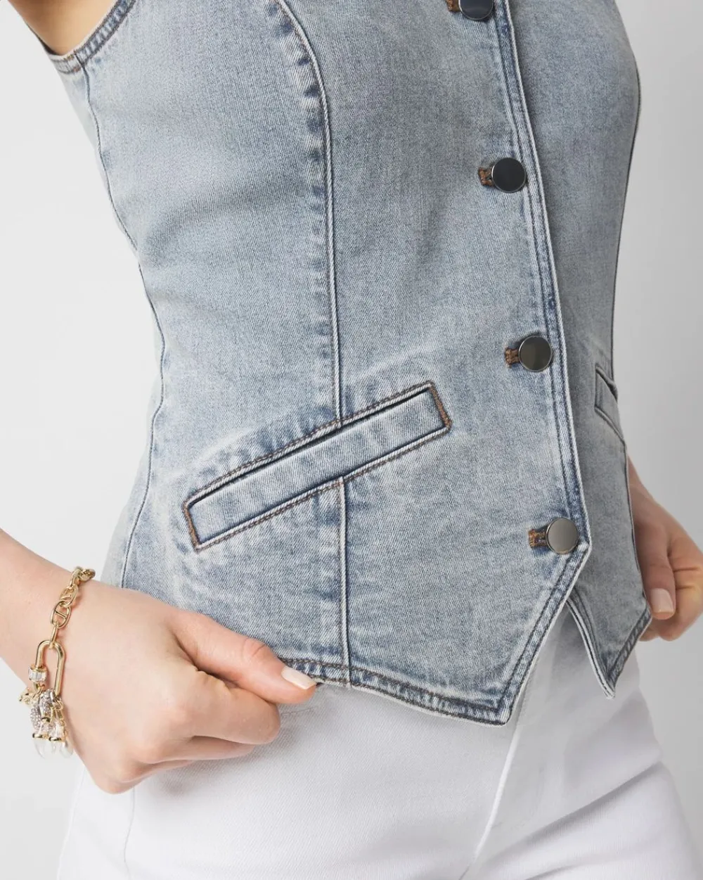 Denim Vest*White House Black Market Outlet