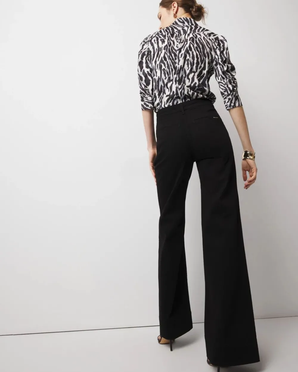 Extra High Rise Wide Leg Trouser Jeans*White House Black Market Clearance