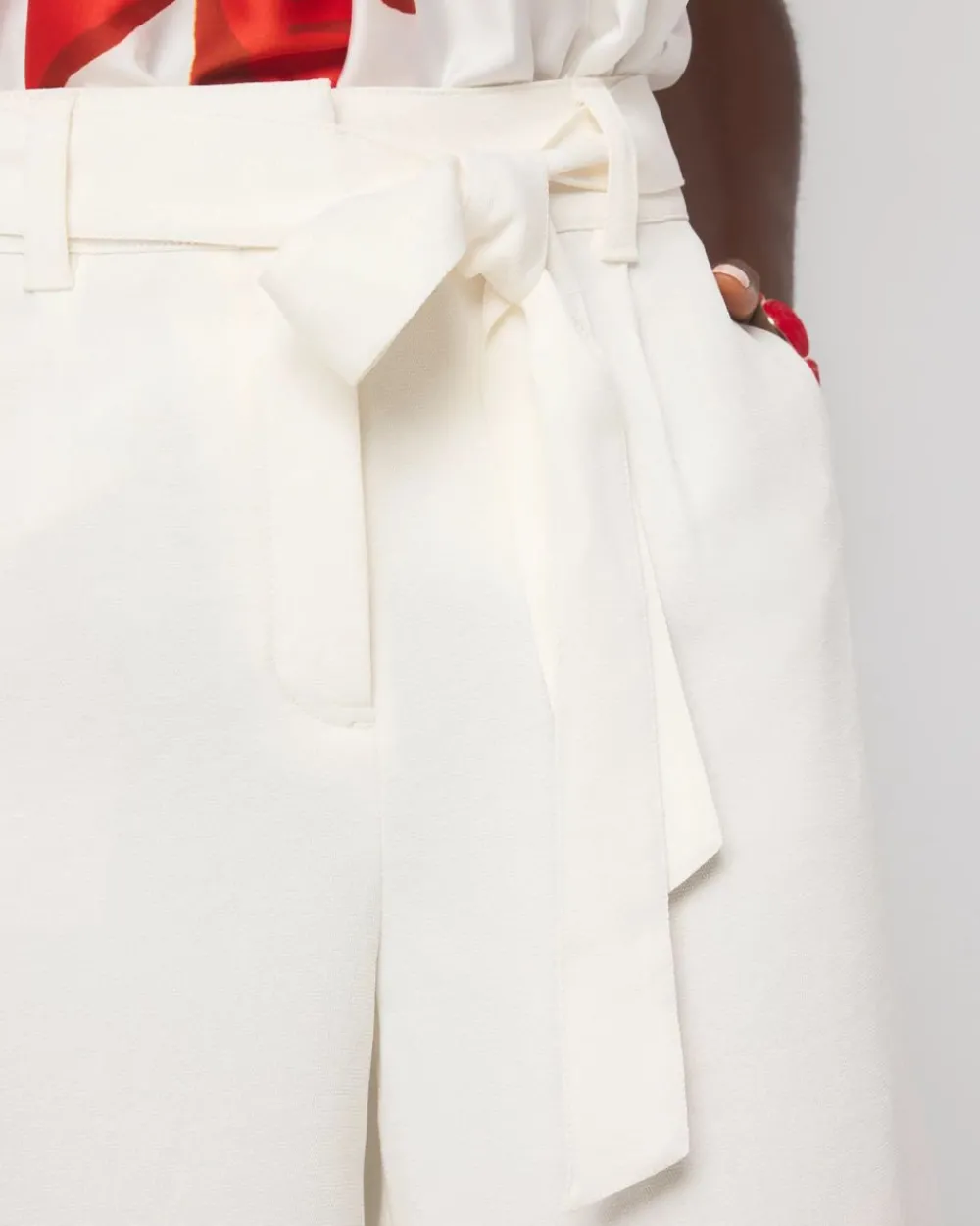 Extra High-Rise Belted Bermuda Short*White House Black Market New