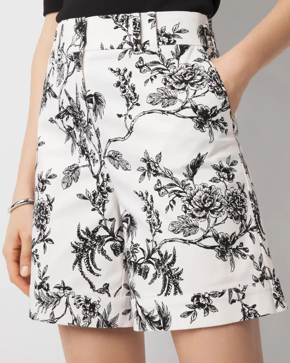 High-Rise Floral Print Sateen Short*White House Black Market Online