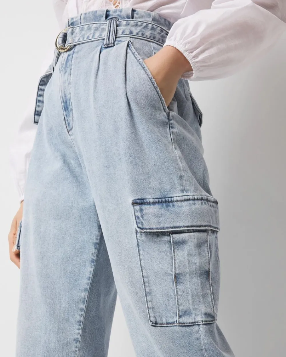 Petite Extra High-Rise Cargo Jean*White House Black Market Online