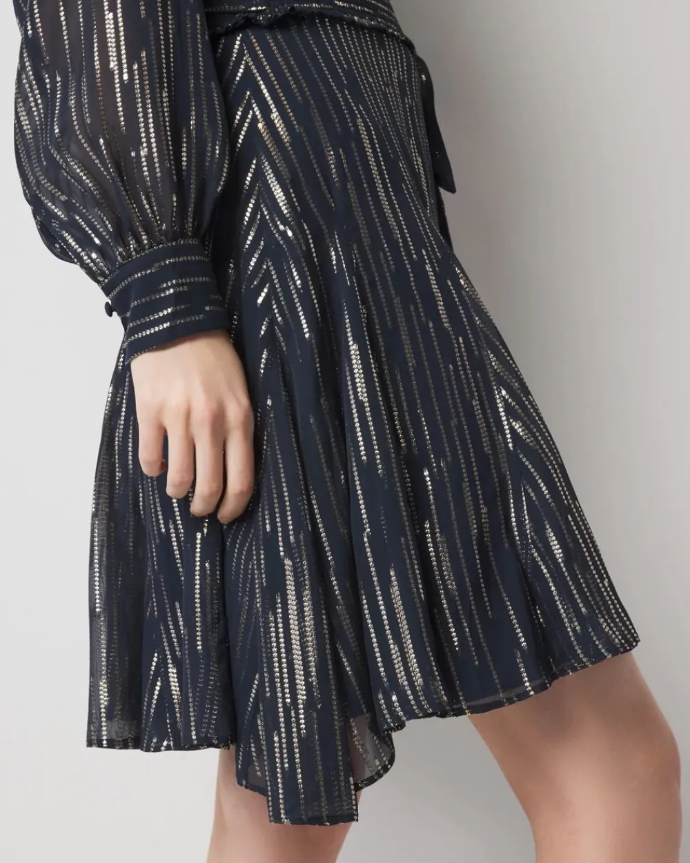 Petite Godet Mini Skirt*White House Black Market Fashion