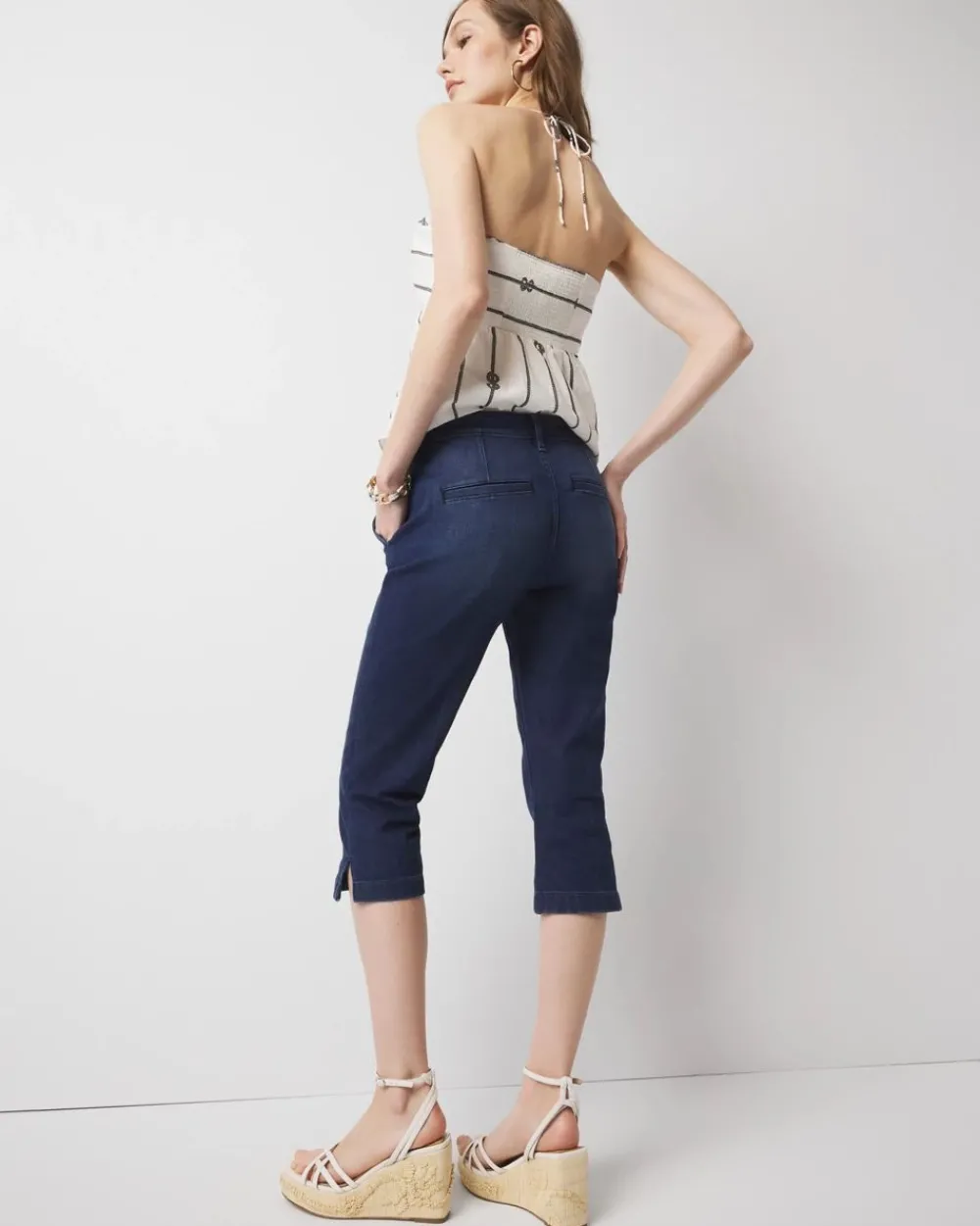 Petite High-Rise Capri Jean*White House Black Market Clearance