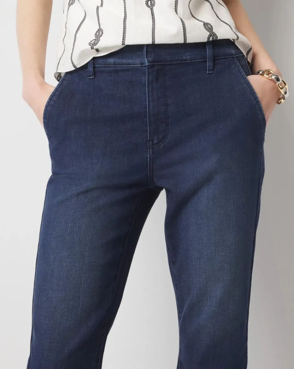 Petite High-Rise Capri Jean*White House Black Market Clearance