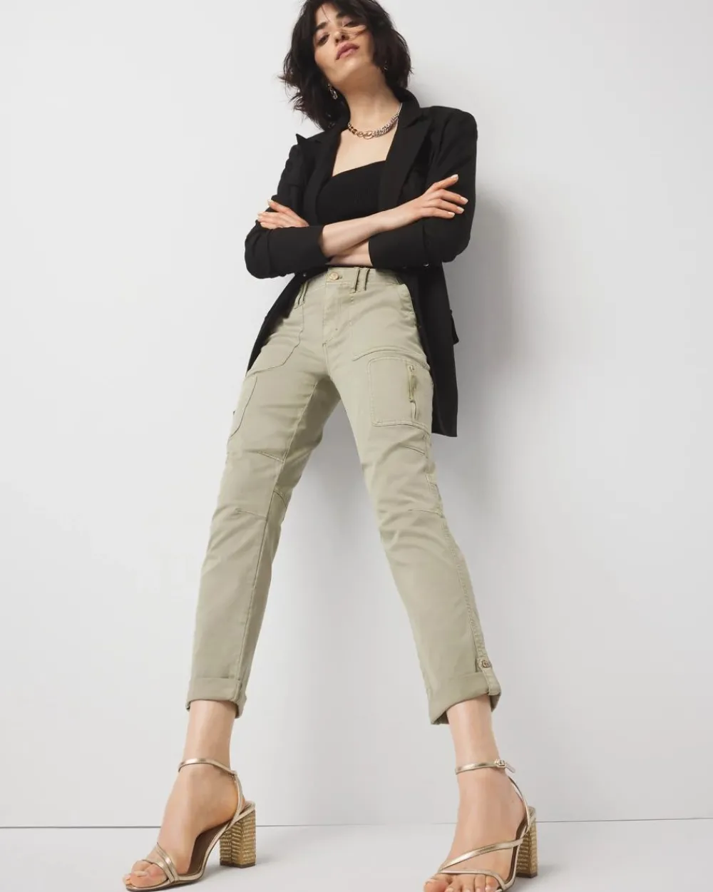 Petite Mid-Rise Pret-A-Pedi Straight Cropped Pants*White House Black Market Online