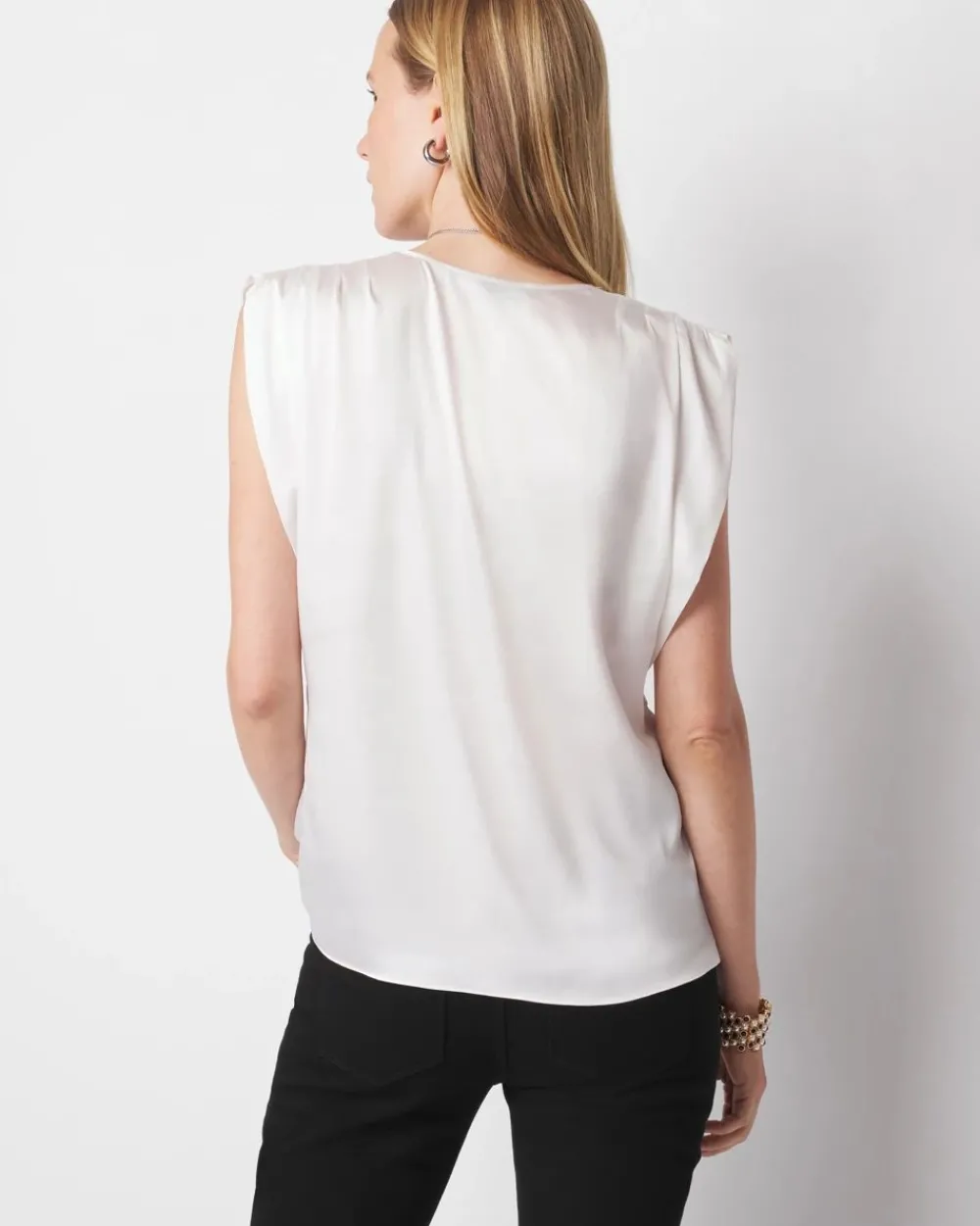 Petite Ruched Shoulder Shell Top*White House Black Market Hot
