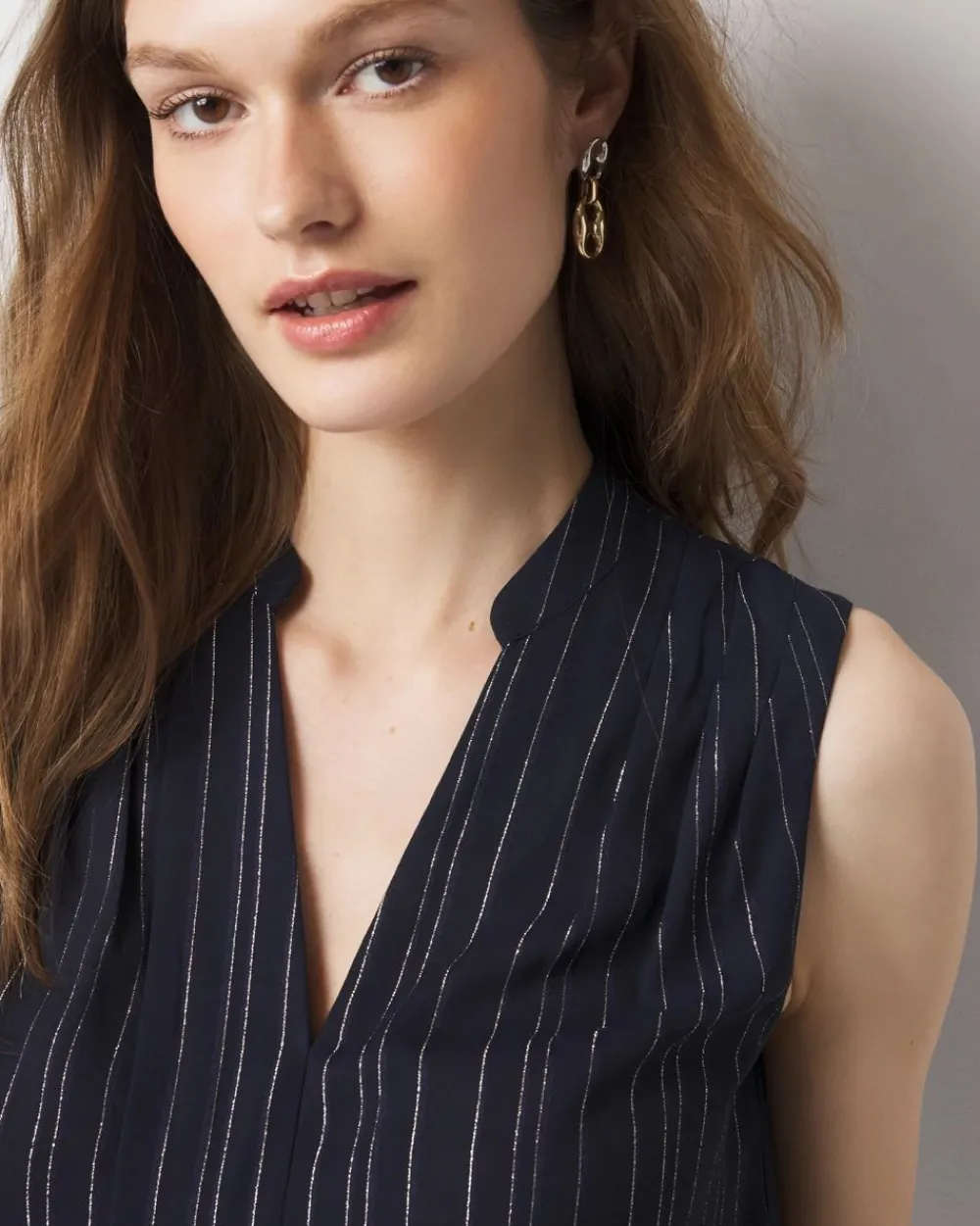 Pinstriped Pleated Shell*White House Black Market Best