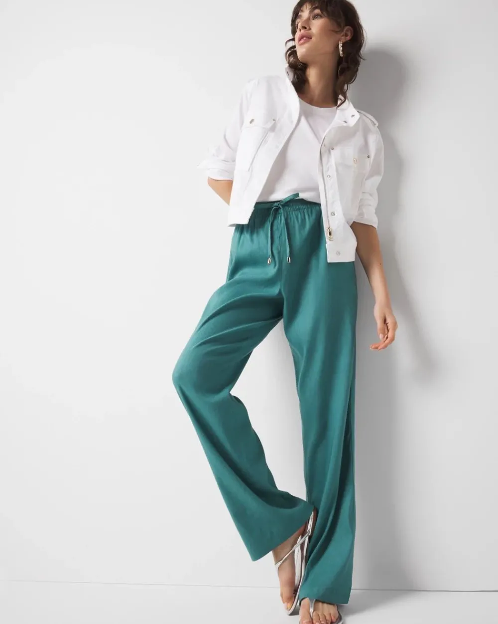 The Everyday Trouser in Linen*White House Black Market Clearance