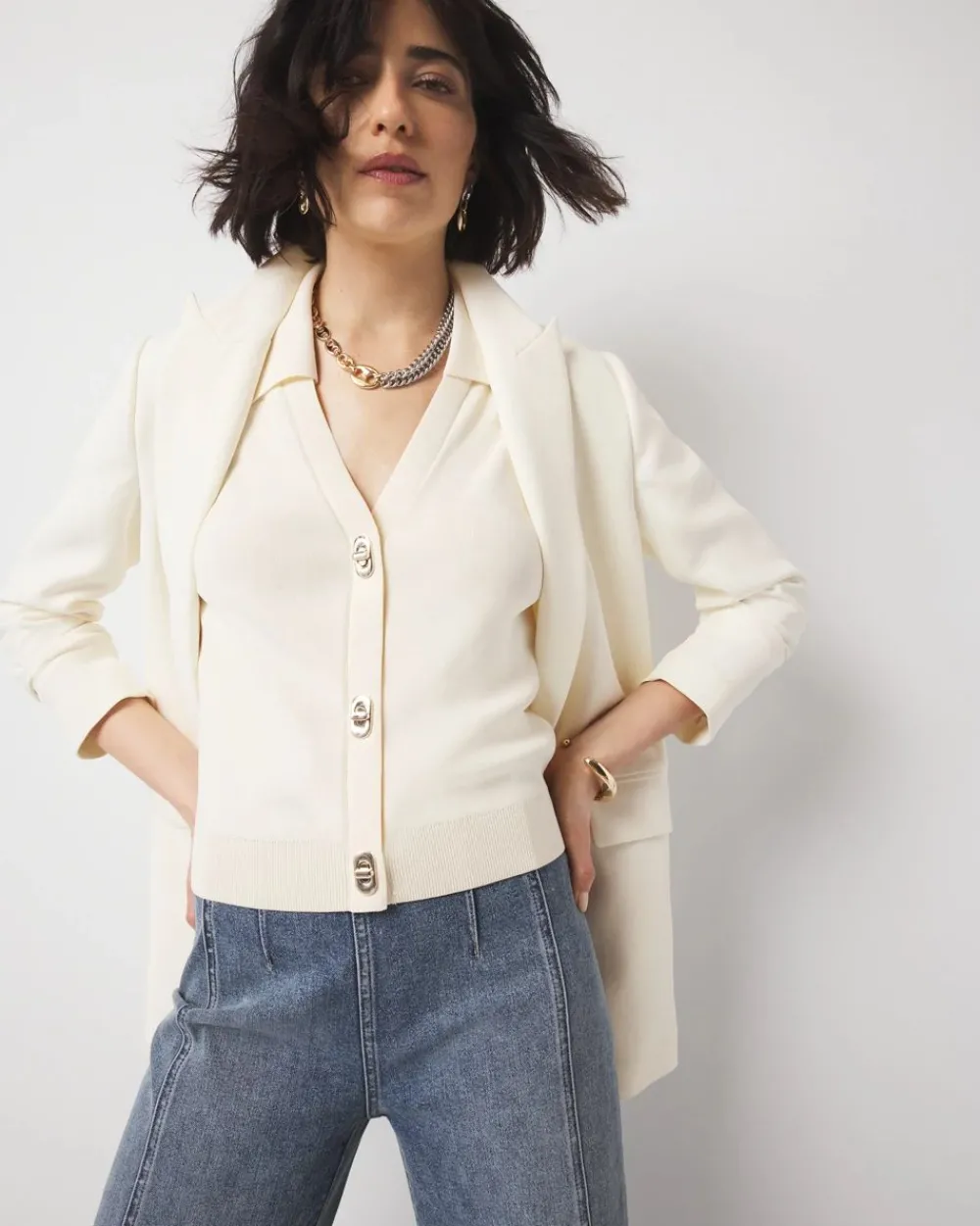 Toggle Button Sweater Vest*White House Black Market Fashion
