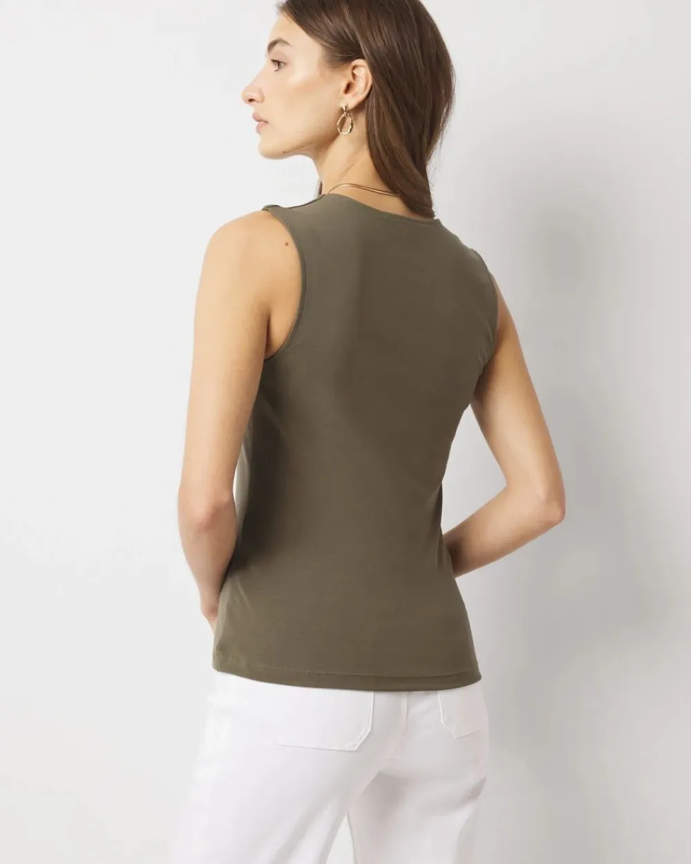 WHBMFORME™ All Ways Stretch Scoop Neck Shell*White House Black Market Hot