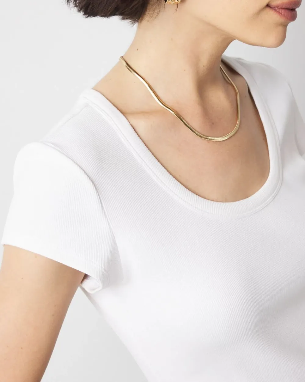 WHBMFORME™ Ribbed Stretch Scoop Neck Tee*White House Black Market Fashion